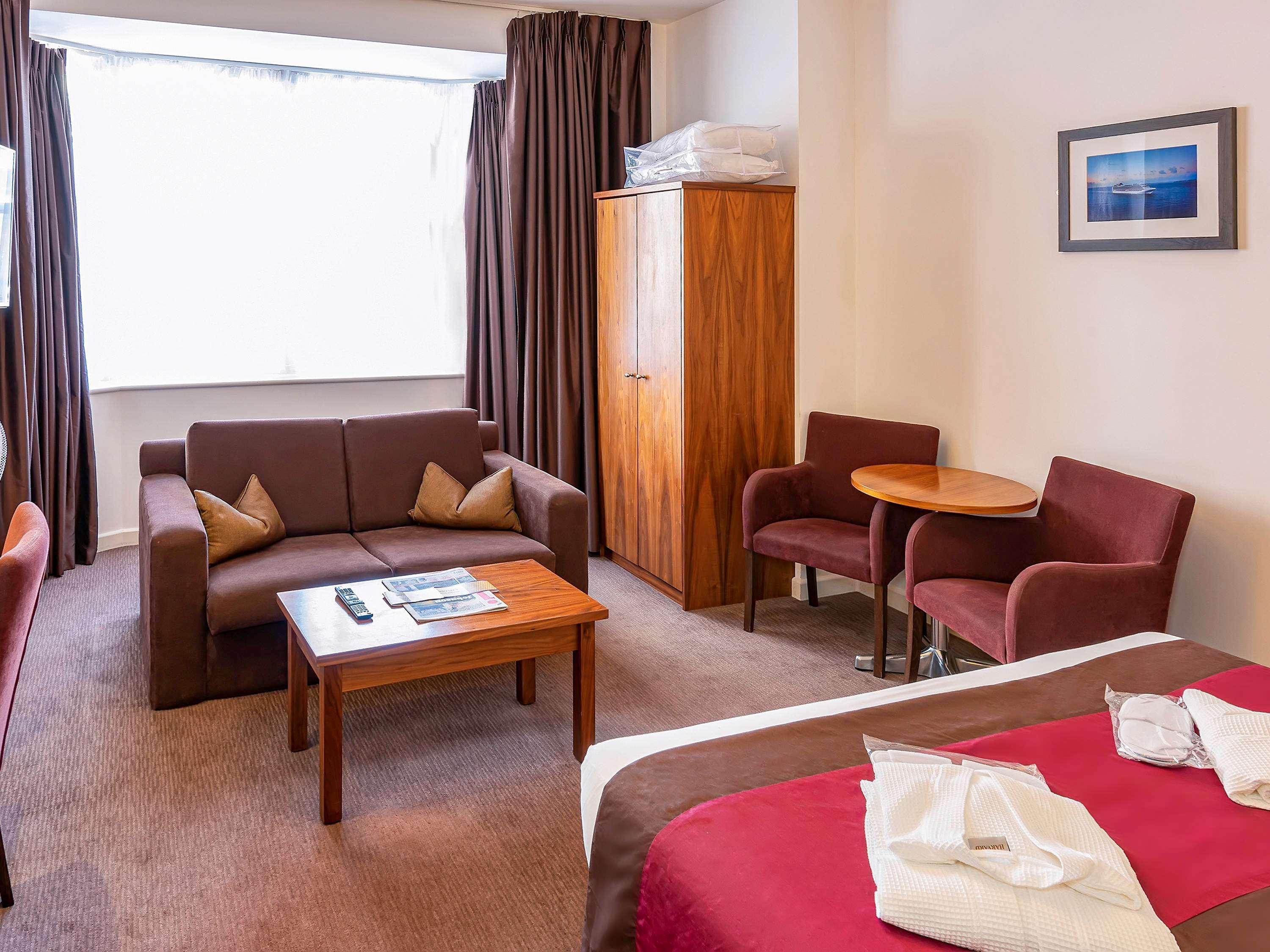 Mercure Southampton Centre Dolphin Hotel Екстер'єр фото
