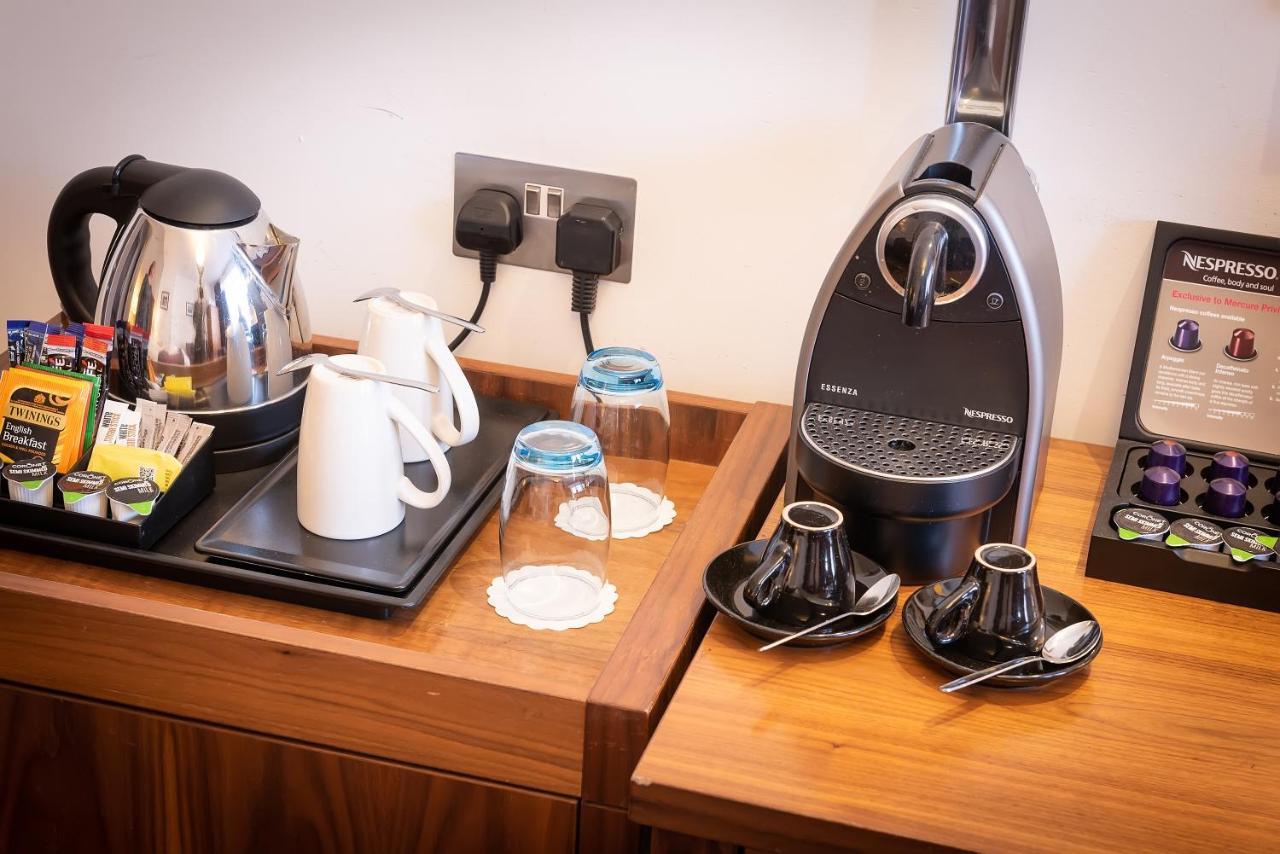 Mercure Southampton Centre Dolphin Hotel Екстер'єр фото